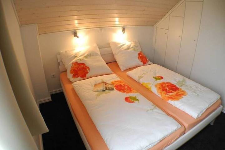 Ferienhaus für 4 Personen, mit Sauna und Whirlpool sowie Terrasse in Nordhorn - 2