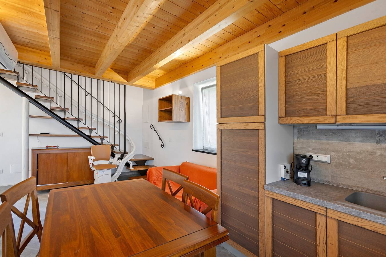 Appartement entier, Appartement 'Angioletta' avec piscine partagée, Wi-Fi et climatisation in Sestri Levante (City), Sestri Levante