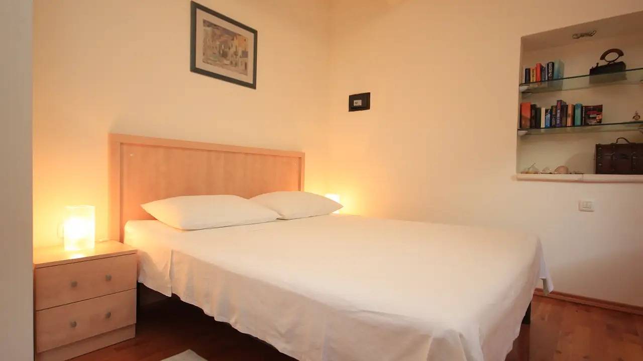Helt studio, Studio für 3 Personen (21 m²) in Komiža in Komiza, Split-Dalmatia