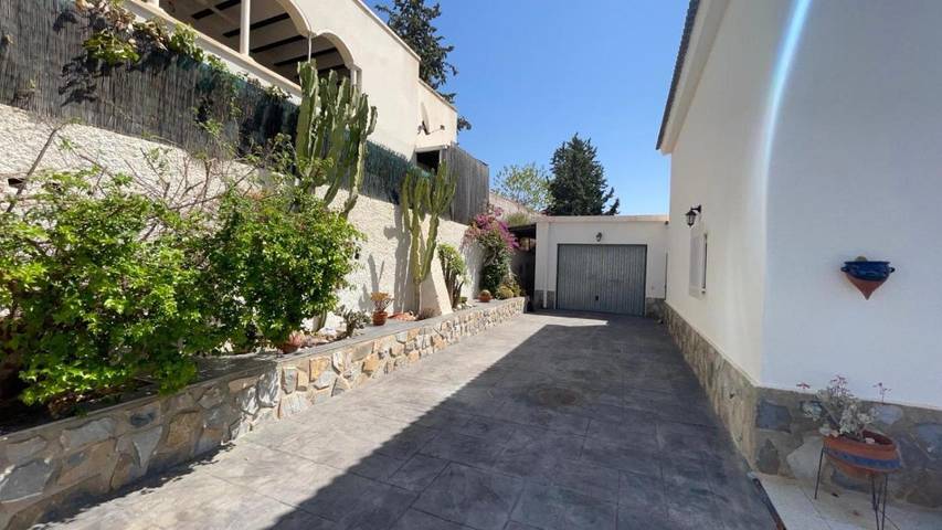 Chalet para 6 personas, con Terraza y Jacuzzi además de Jardín y Piscina en Valle de Ricote - 3