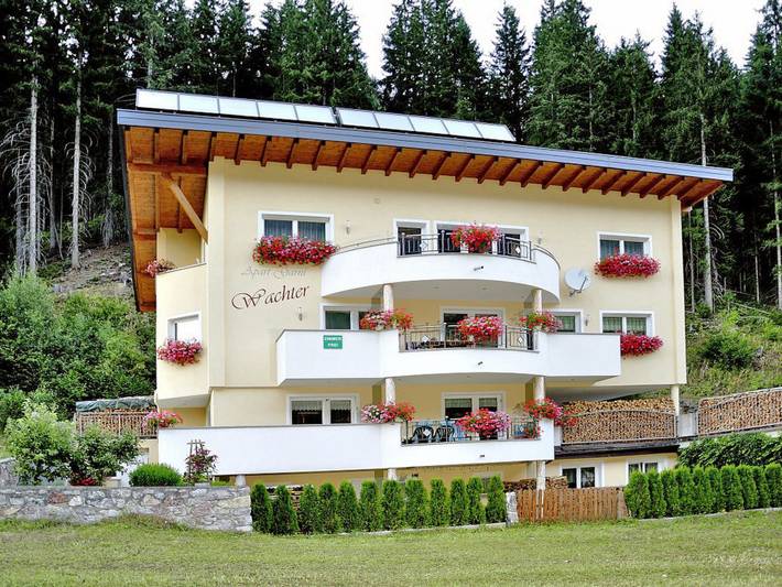 Ferienwohnung für 4 Personen, mit Terrasse und Garten in Kappl