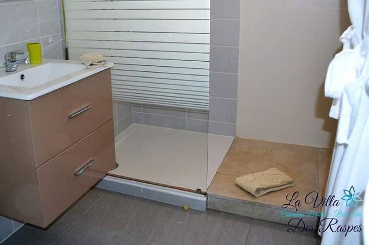 Gîte pour 2 personnes, avec jacuzzi et jardin à Viala-du-Tarn - 2