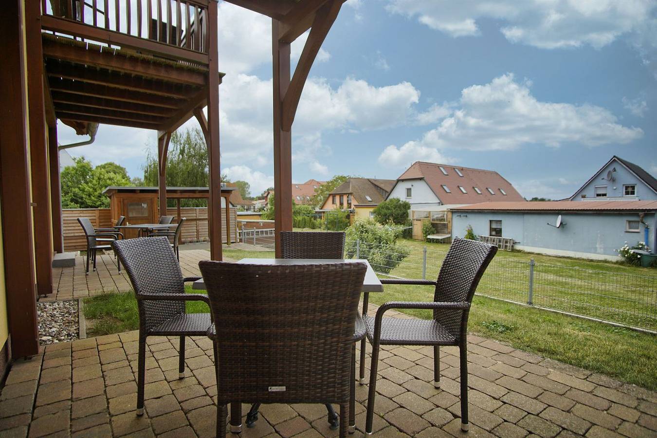 Ganze Wohnung, Schicke Fewo mit Terrasse, Schwimmbad&Sauna gratis - Haus De niege Wech Fewo 02 in Thiessow, Mönchgut