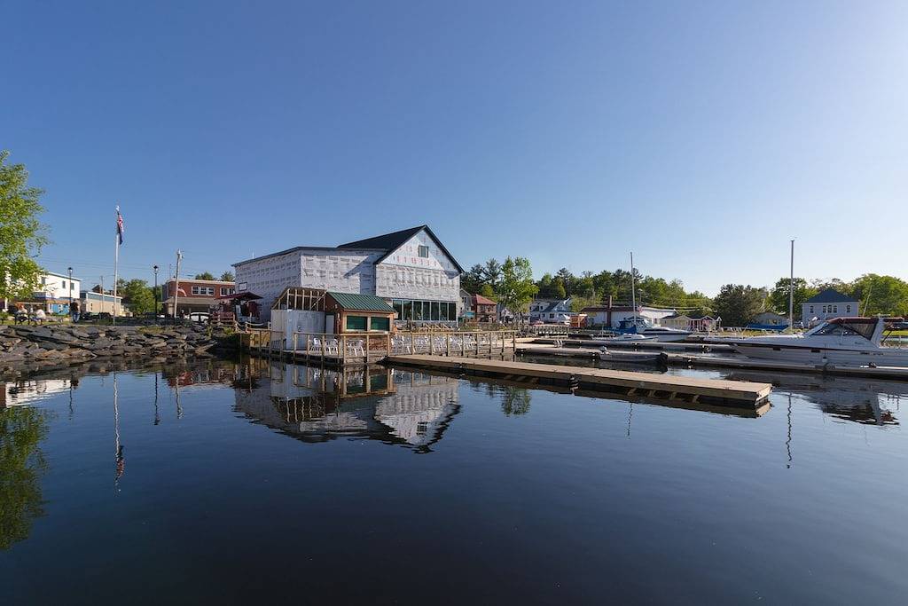 Gemütliche Hütte in spektakulärer Seelage - genießen Sie die Aussicht und bringen Sie den Hund mit! in Moosehead Lake
