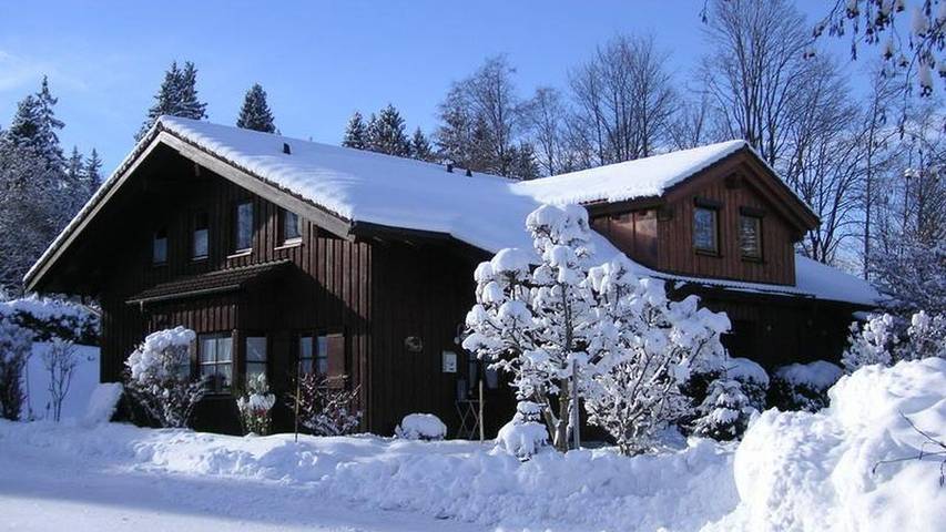 Ferienhaus für 4 Personen, mit Garten und Terrasse sowie Pool im Allgäu - 2