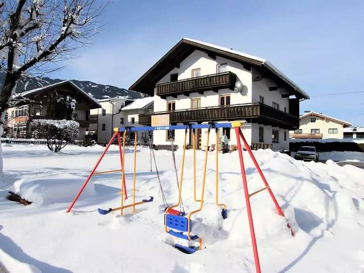 Villa voor 16 personen, with Balkon and Terras as well as Tuin in Tirol