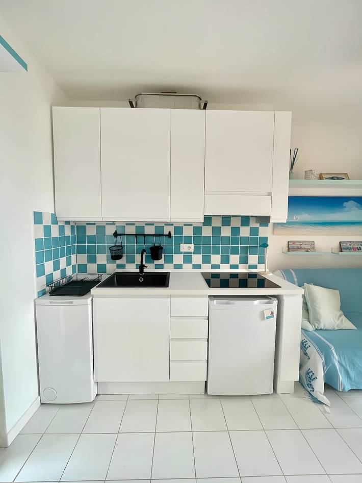 Entire apartment, Apartment 'Casa 19' with Sea View, Wi-Fi and Air Conditioning in Cala Lupo, Stintino