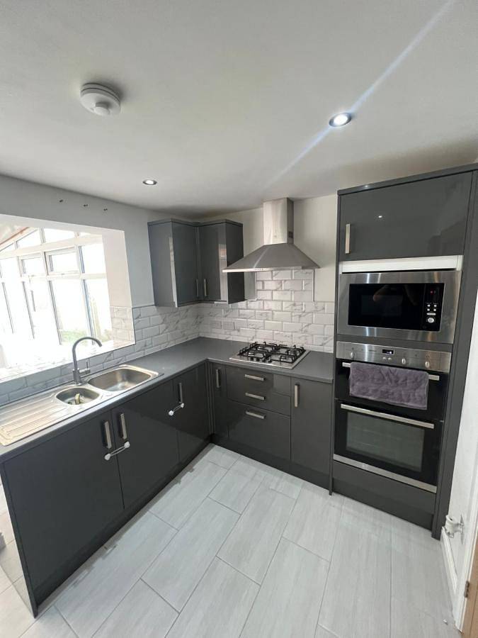 Entire apartment, 2 bed semi-detached house in Warrington, Cheshire