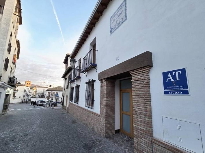 Apartahotel para 4 personas, con balcón en Granada