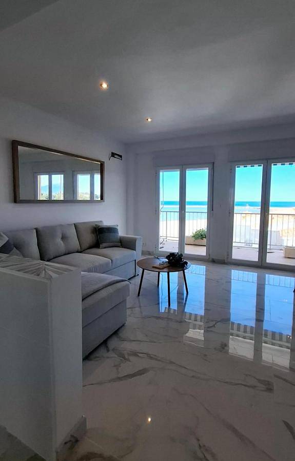 Gîte pour 2 personnes, avec balcon et vue, animaux acceptés dans Les Deveses - 2