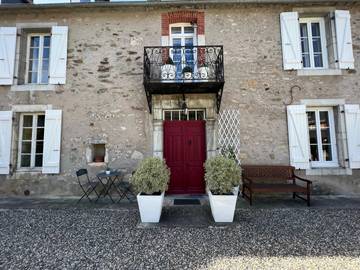 Gîte pour 14 personnes, avec jardin et terrasse dans Rebouc