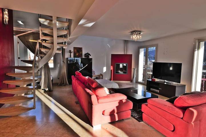 Gîte pour 8 personnes, avec balcon dans Office de Tourisme du Grand Bornand