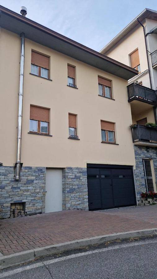 Appartement entier, Casa dei Cech in Mello (Village), Mello