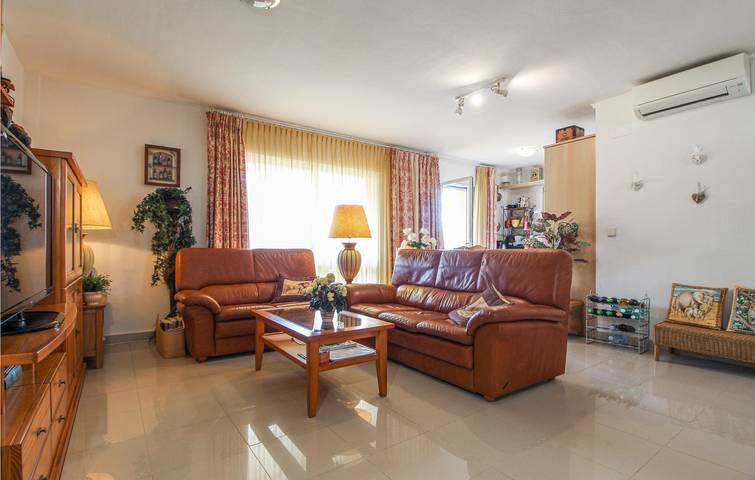 Apartamento vacacional entero, Retiro con vistas al mar, piscina y terraza in Pego, Costa Blanca