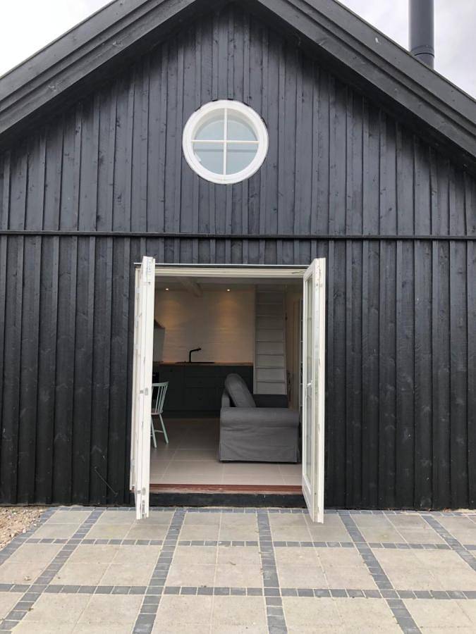 Appartement entier, Country-living with a lovely view and own terrace, entrance and parking in Roskilde, Région de Roskilde