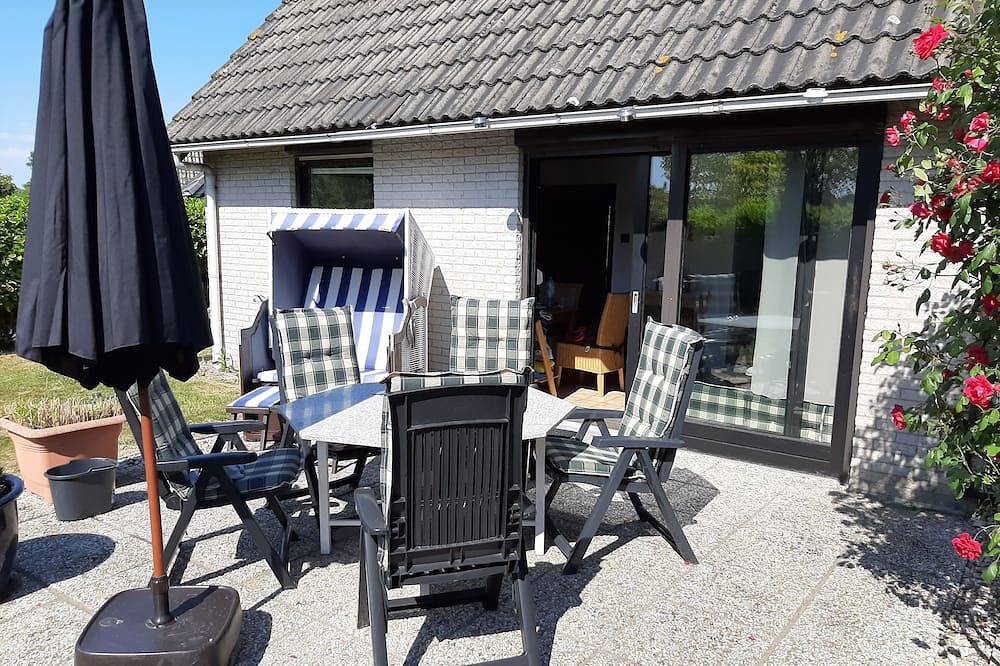 Gemütliches freistehendes Ferienhaus mit Garten in Strandnähe in Herkingen, Goeree-Overflakkee