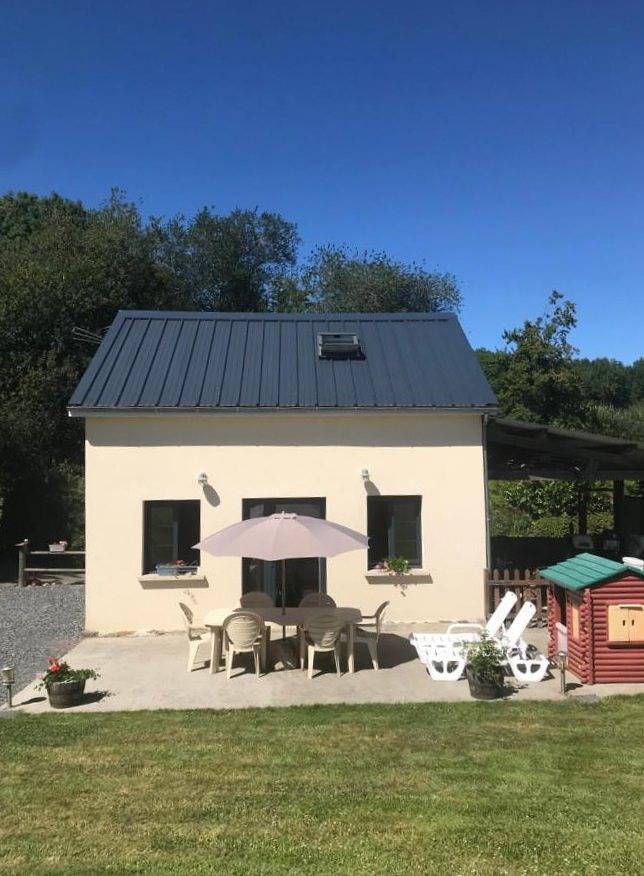 Gîte pour 5 personnes, avec Terrasse et Jardin
