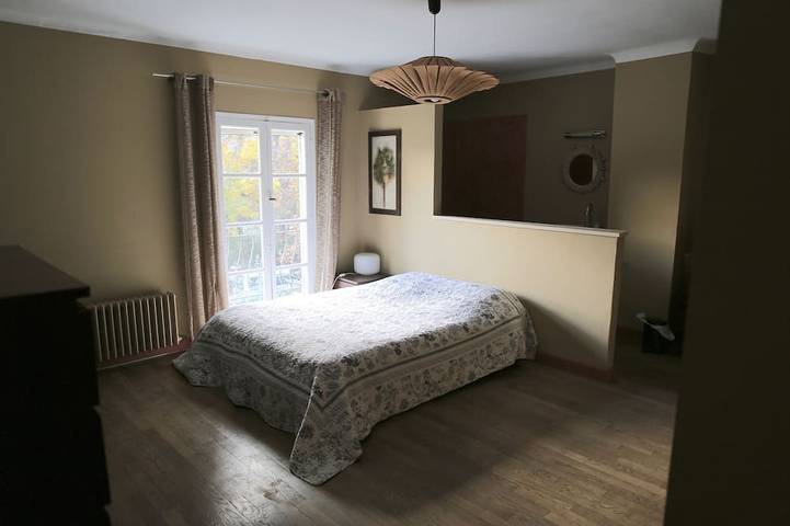 Location de vacances pour 12 personnes, avec jardin et balcon, animaux acceptés à Puget - 2