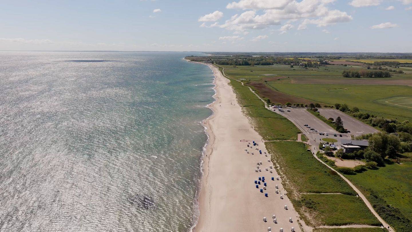 Ganze Wohnung, "Ocean Sunrise" Meerblick-Ferienwohnung an der Ostsee - 3 Gehminuten zum Strand in Olpenitz, Kappeln