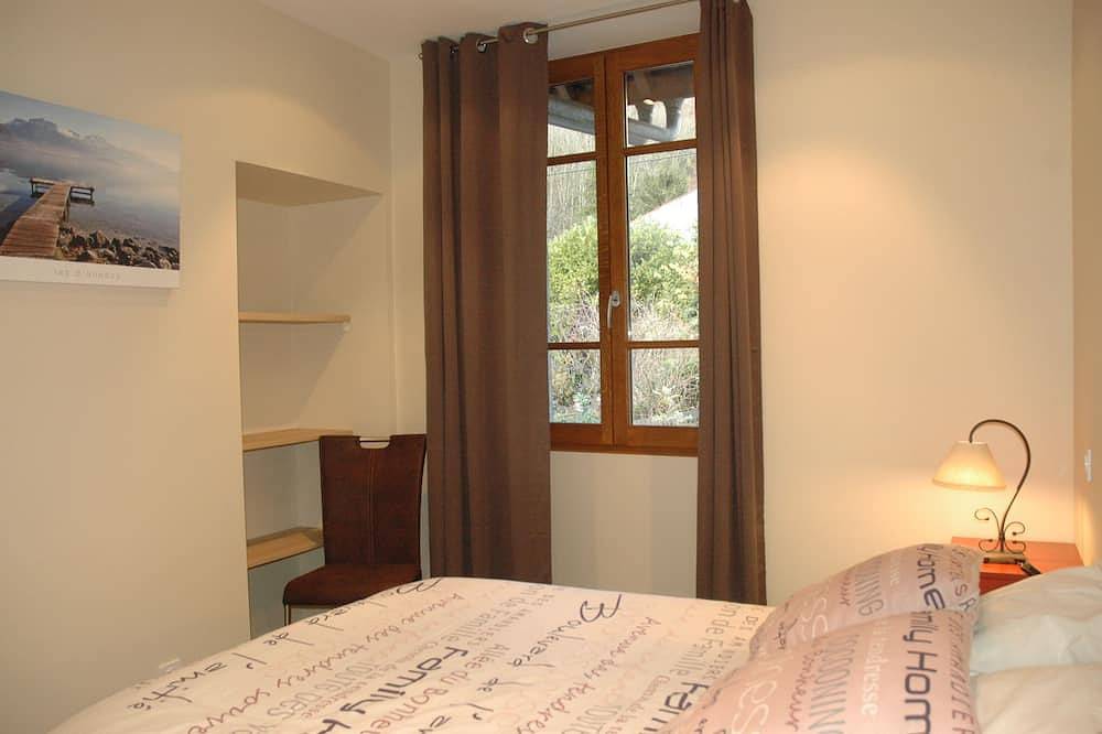 Appartement entier, Séjour en Pays de Savoie - Chez Léonie - Lac d'Annecy et espace de montagne in Faverges, Parc naturel régional du Massif des Bauges
