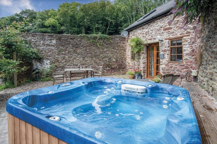 Casa rural para 2 personas con jacuzzi in Pembrokeshire