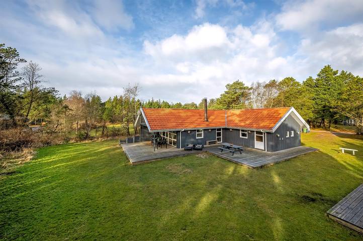 Ferienhaus für 6 Personen, mit Whirlpool und Sauna sowie Terrasse, mit Haustier in Vejers Strand