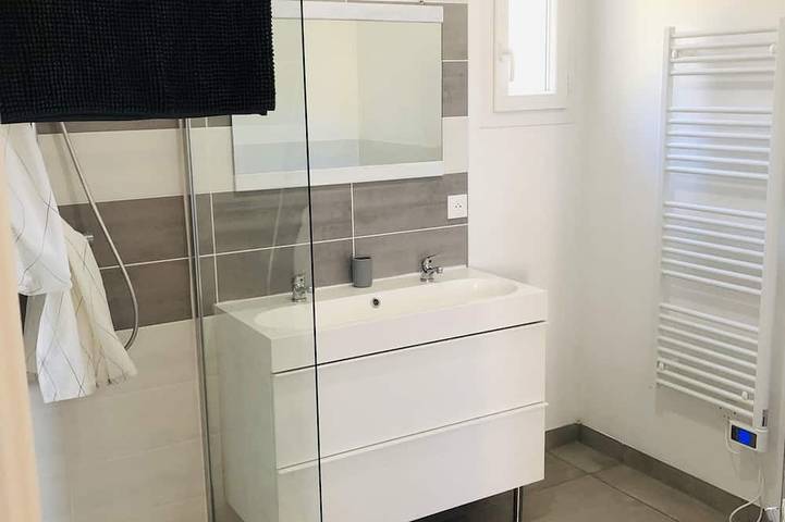 Location de vacances pour 4 personnes, avec terrasse et jardin à Saint-Martin-d'Ardèche - 4