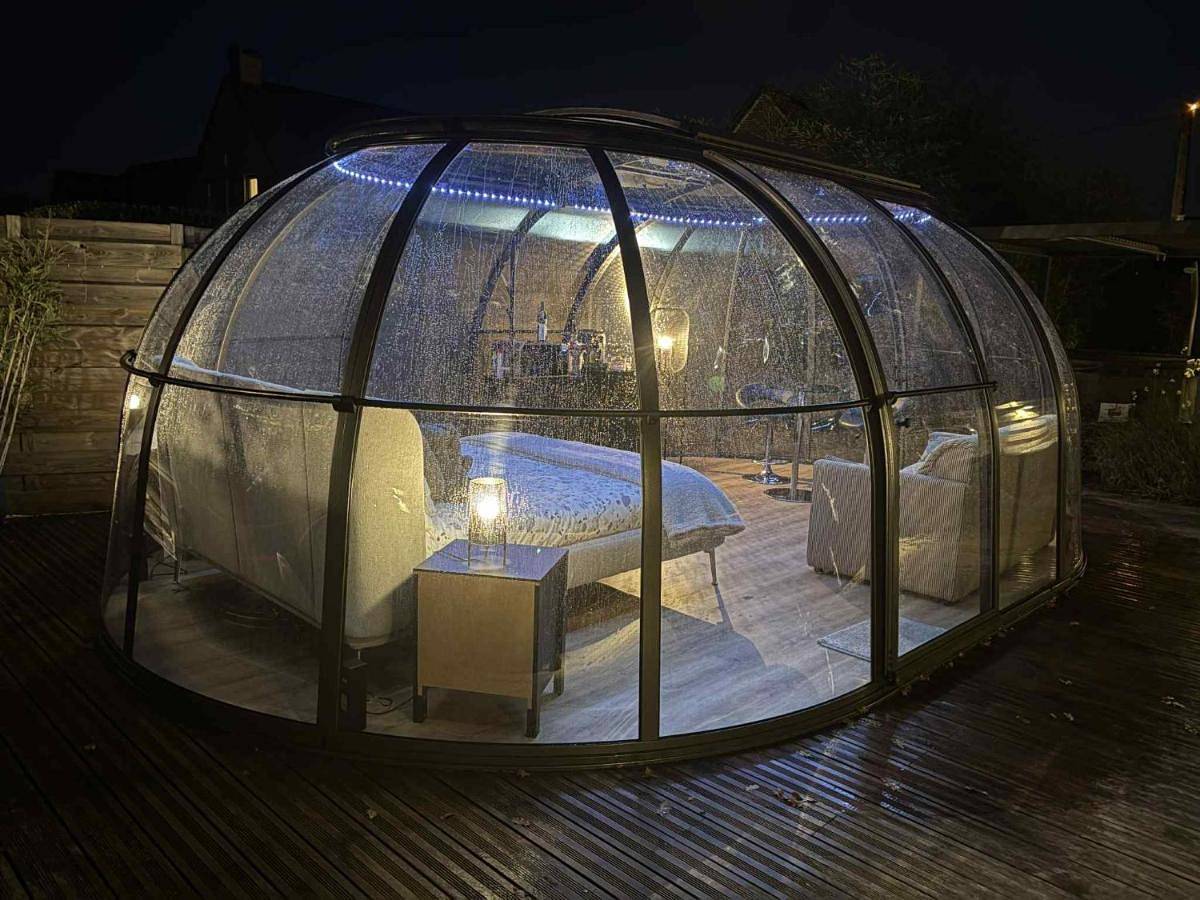Dôme du puits avec jacuzzi et sauna privatif in Tournai, Hainaut