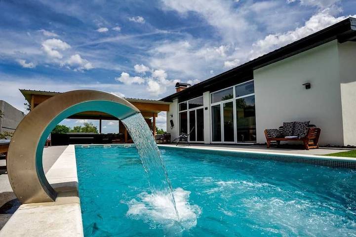 Villa für 16 Personen, mit Garten und Terrasse sowie Sauna - 1
