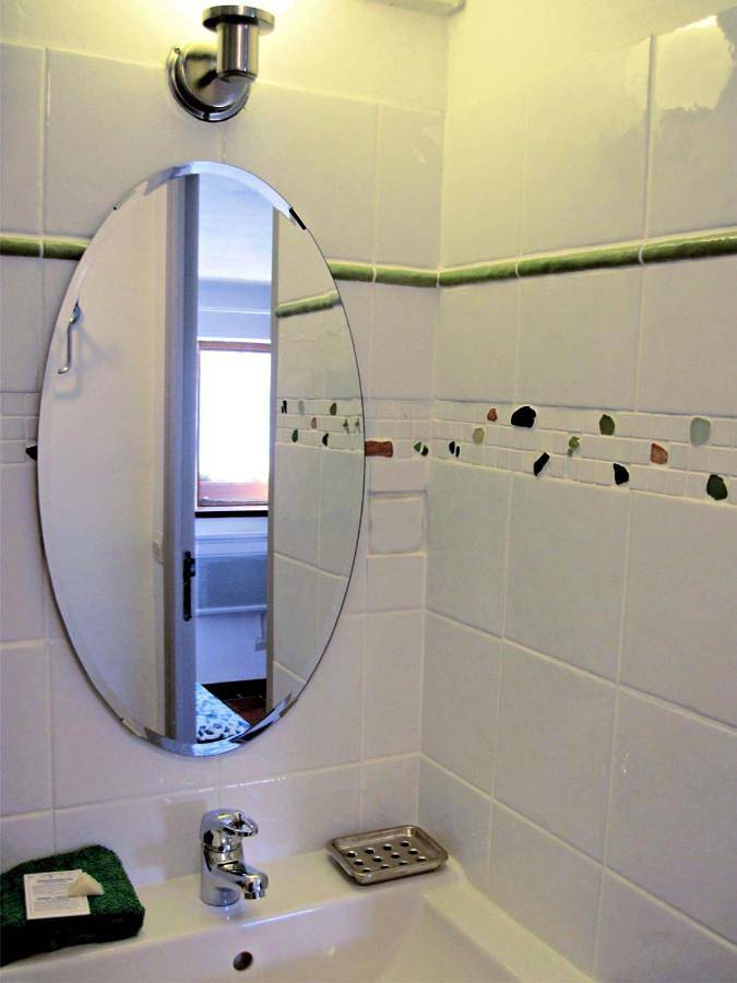 Triple Room with Private Bathroom in Castellane, Parc naturel régional du Verdon