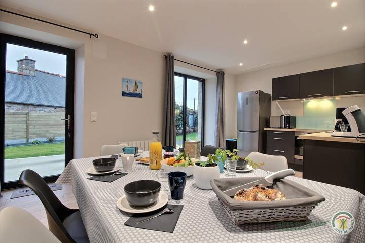 Gîte pour 5 personnes, avec terrasse et jardin