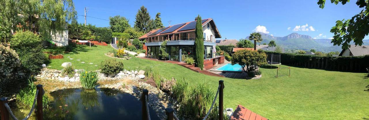 Location de vacances pour 10 personnes, avec Terrasse et Jardin ainsi que Piscine et Vue à Barberaz