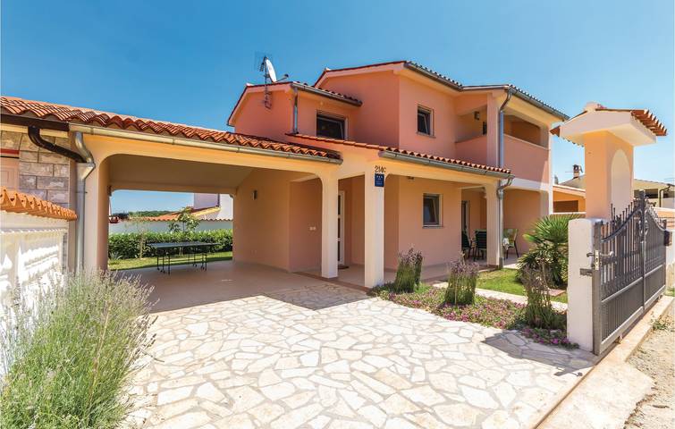 Ferienhaus für 7 Personen, mit Terrasse