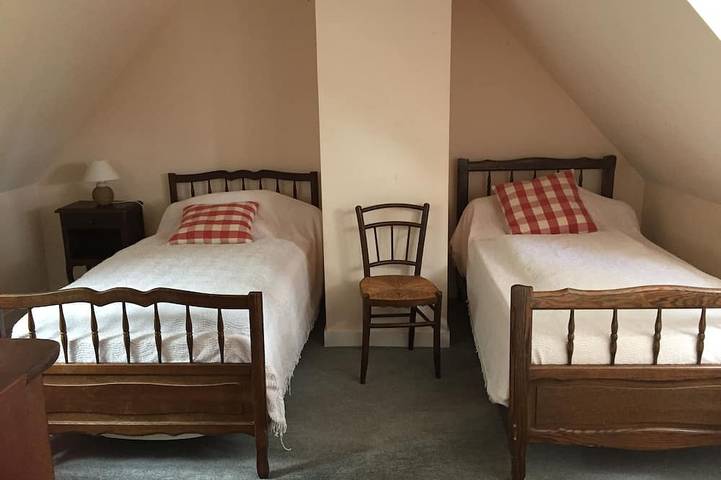 Location de vacances pour 6 personnes, avec terrasse et jardin, animaux acceptés à Plonévez-Porzay - 4