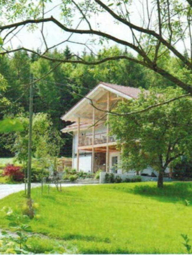 Gîte pour 2 personnes, avec Terrasse et Jardin ainsi que Piscine et Vue