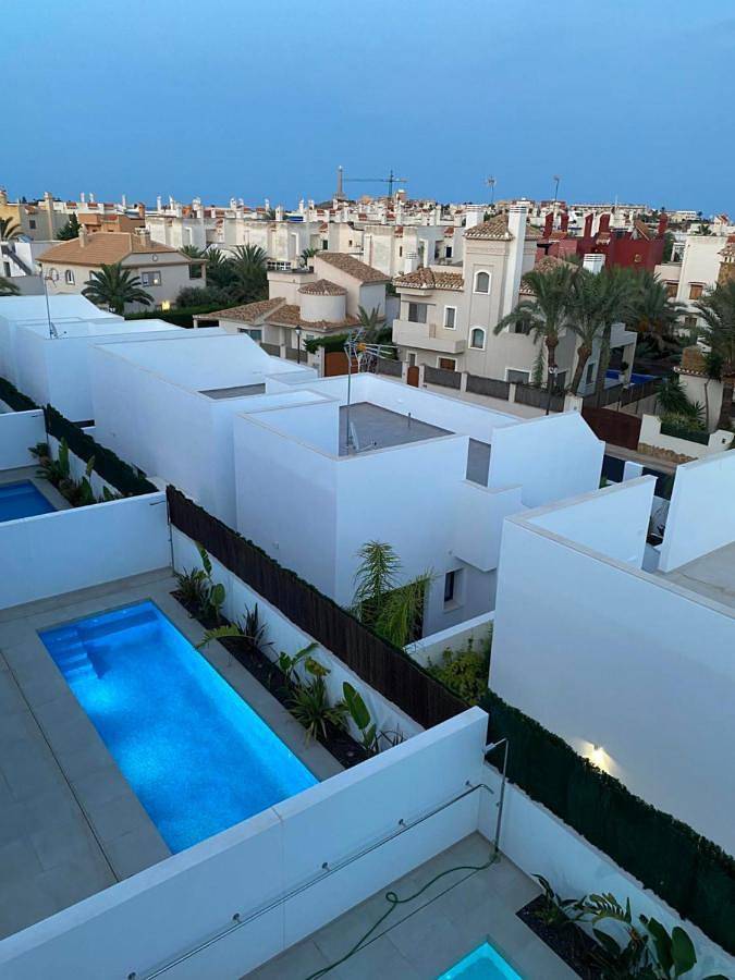 Chalet para 6 personas, con jardín además de balcón y piscina en Campo de Cartagena - 4