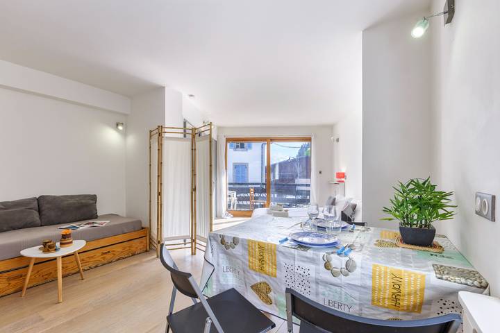 Gîte pour 3 personnes, avec piscine et balcon, adapté aux familles dans Argentière - 3