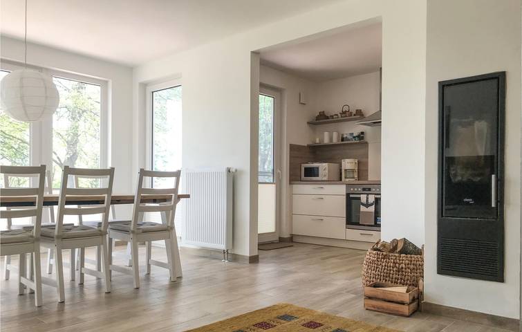 Ferienhaus für 6 Personen, mit Garten und Terrasse, kinderfreundlich in Neuburg - 4