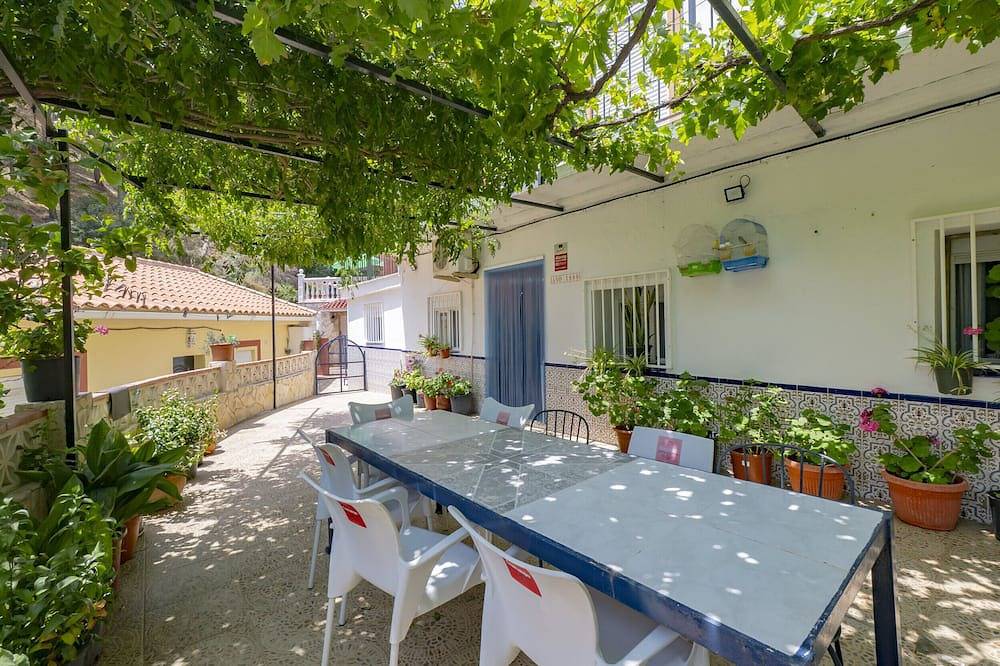 Cubo's Casa Rural El descanso del Caminito del Rey / terraza / entorno rural / wifi gratis in Ardales, Provincia de Málaga