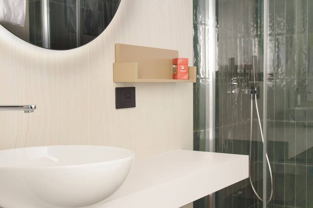 Entire apartment, Vesuvius Palace Aparthotel - Vulcano Apt in Ercolano, Vesuvio National Park