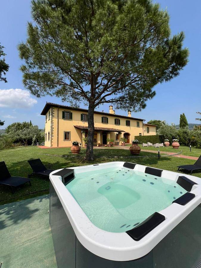Villa pour 8 personnes, avec jardin ainsi que jacuzzi et piscine à Vinci - 2