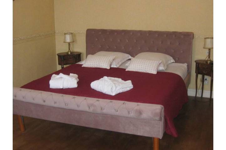 Location de vacances pour 12 personnes, avec terrasse et jardin ainsi que jacuzzi et sauna à Caudebec-en-Caux - 4