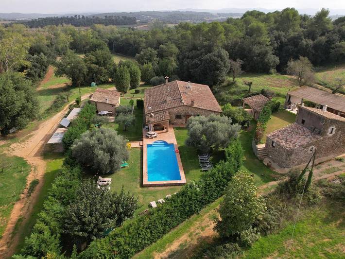 Casa rural para 7 personas, con Terraza y Jacuzzi además de Jardín y Piscina en Cruilles - 4