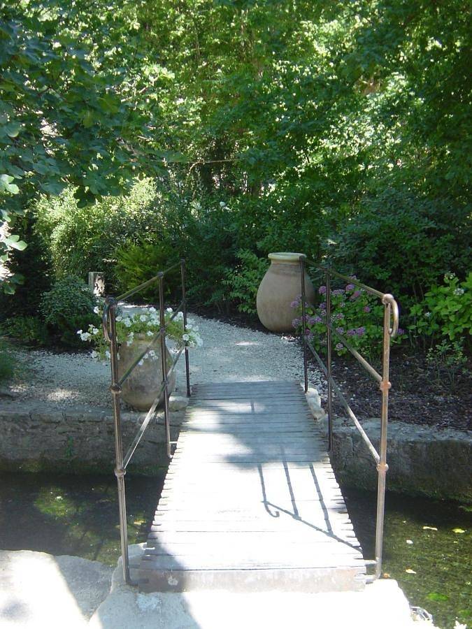 Hôtel pour 2 personnes, avec piscine et jardin, animaux acceptés à Fontaine-de-Vaucluse - 4