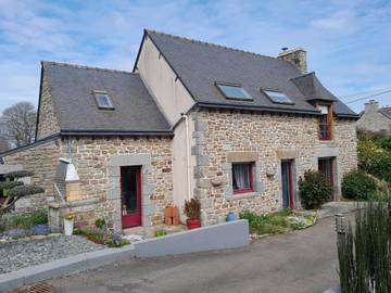 Gîte pour 6 personnes, avec terrasse à Plédran