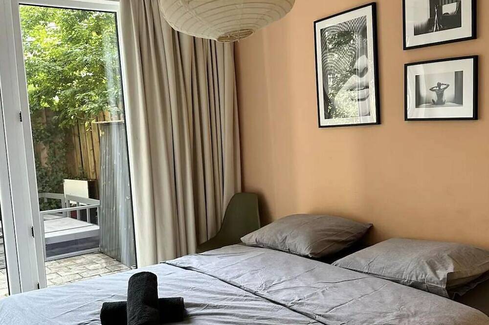 One room near Vondelpark  in Amsterdam Oud-Zuid, Dutch Coast