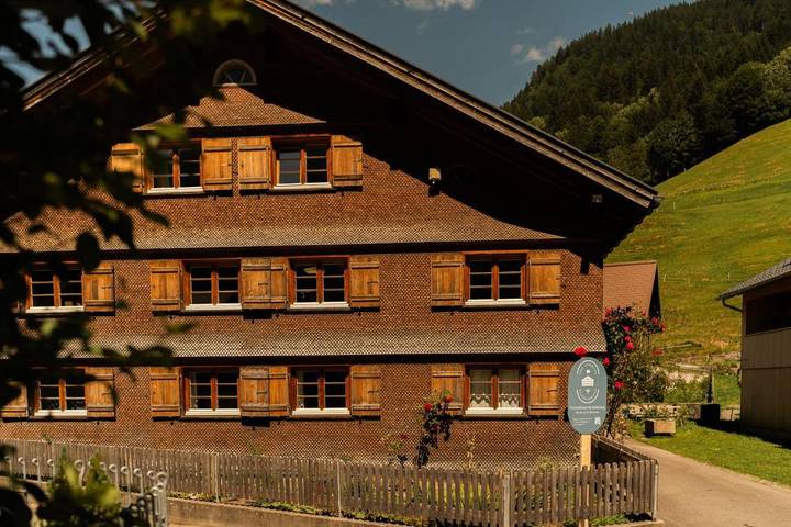Ferienwohnung für 15 Personen, mit Ausblick und Balkon - 1
