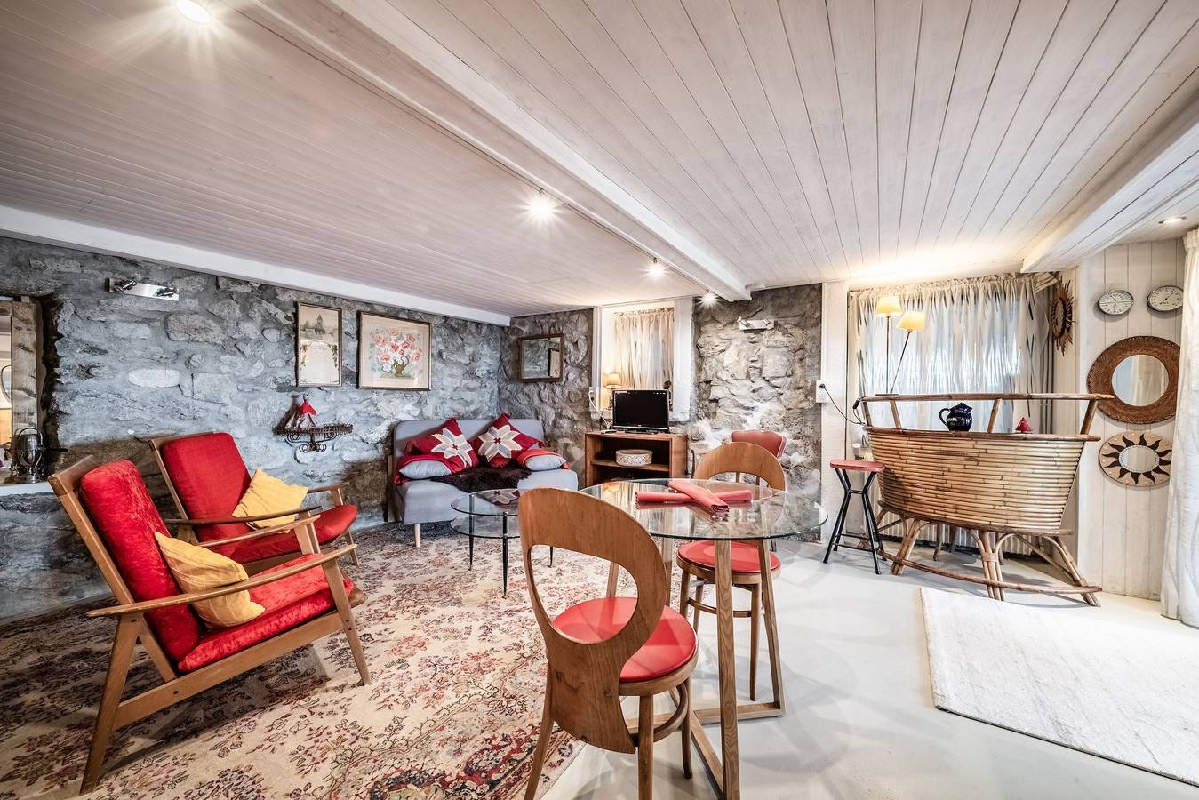 Ferienhaus „Le Carnotzet Du Lac - Hauts d’Évian“ mit Seeblick, Terrasse & Wlan in Larringes, Thonon-les-Bains und Umgebung