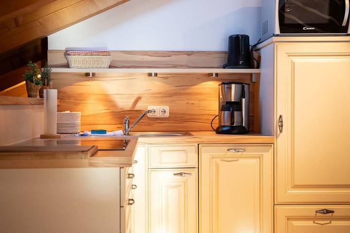 Ferienwohnung für 4 Personen, mit Terrasse in den Ammergauer Alpen - 2