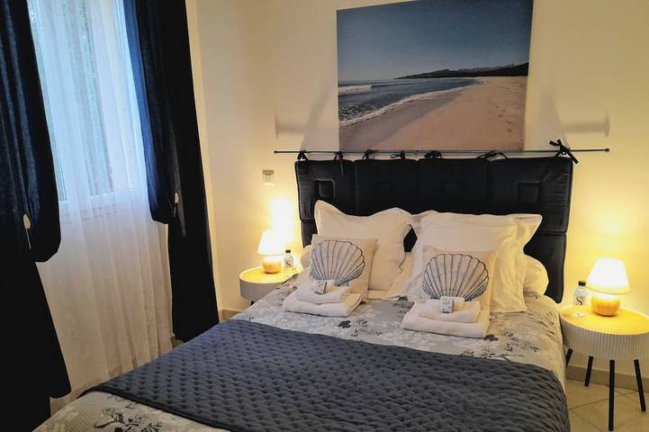 Location de vacances pour 8 personnes, avec jardin à Ventiseri - 4